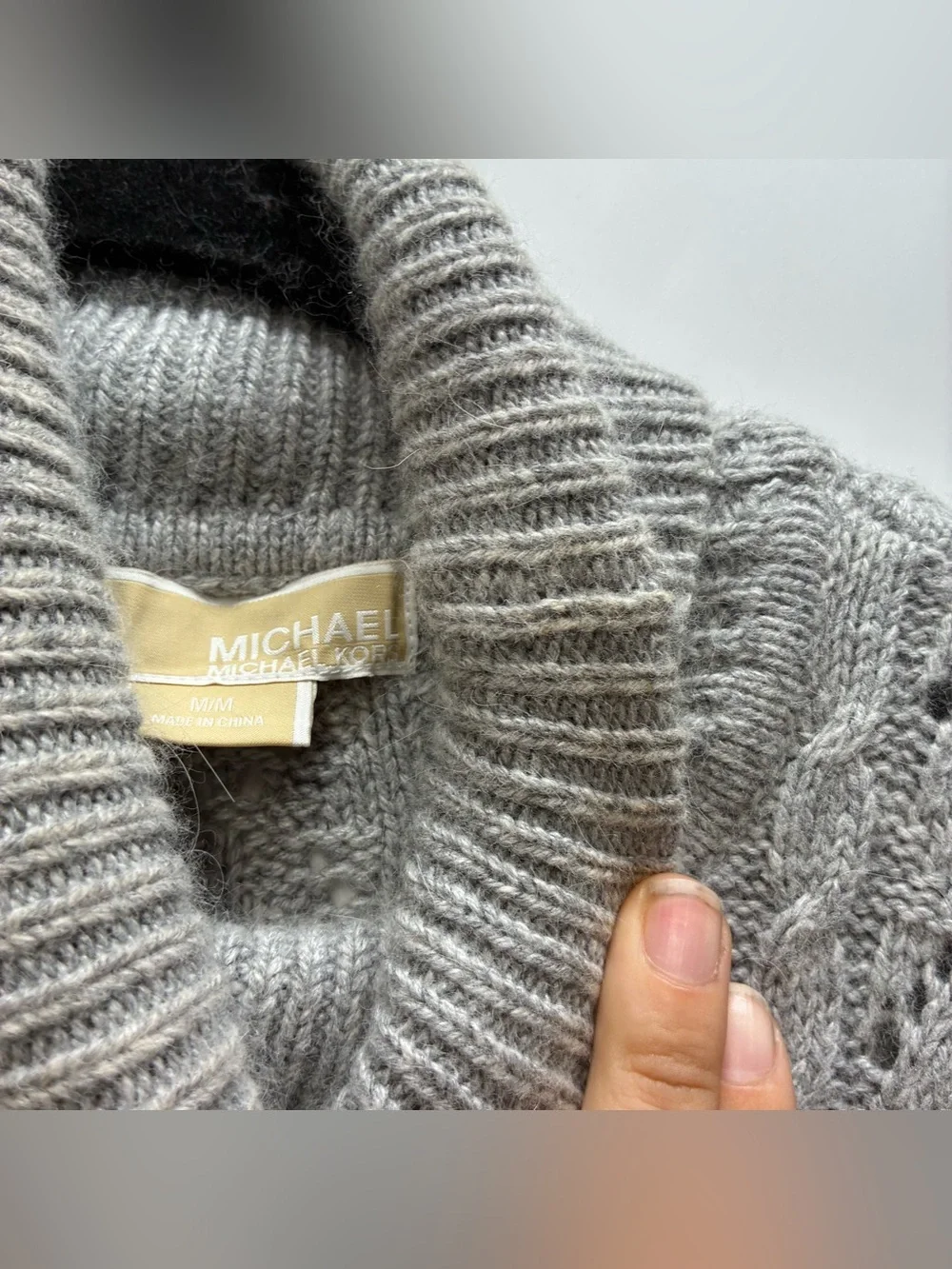 Michael Kors Medium Gray Knit Short Sleeve Turtleneck Sweater Top Shirt Angora
